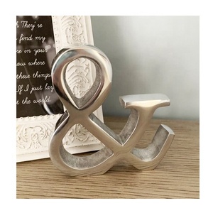 Escultura decorativa de mesa chapada en plata abstracta, escultura decorativa para decoración del hogar y mesa de dormitorio - Product Image 1