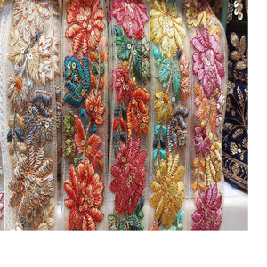 Tela de Base de Red Personalizada, Encajes Florales, Colores Pastel con Bordado Floral Intrincado, Apta para Diseñadores de Ropa. - Product Image 1