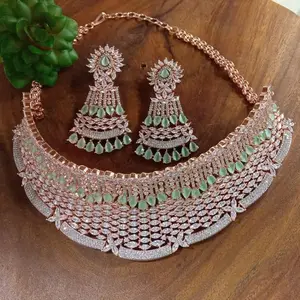 큐빅 지르코니아 로듐 도금 뜨거운 판매 웨딩 파티 착용 도매 보석 인도