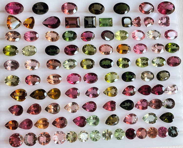 หลายสีสดใส