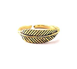 ARGENT ZONE Bague feuille en laiton léger sans nickel avec finition or en laiton Bague mode réglable mignonne - Product Image 1