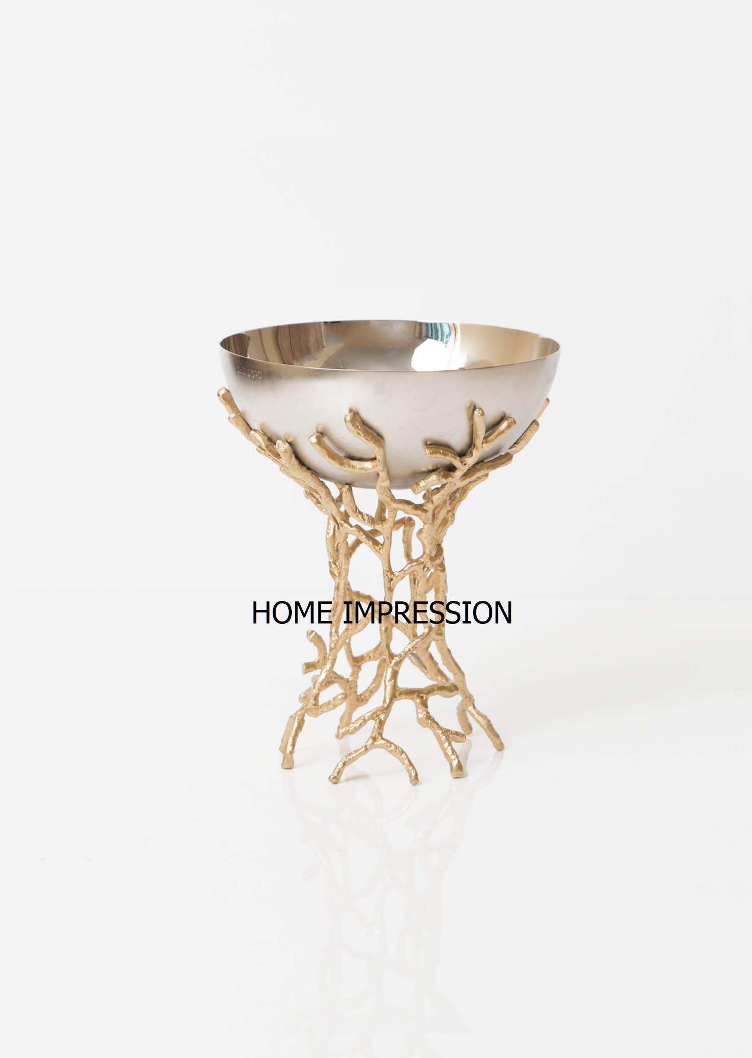 สีขาวและสีทอง