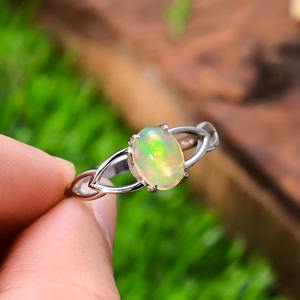 Anillo de plata de ley 92,5 con gema llamativa para mujer, joyería hecha a mano, banda de 1,9 gramos, Ópalo etíope Natural - Product Image 3