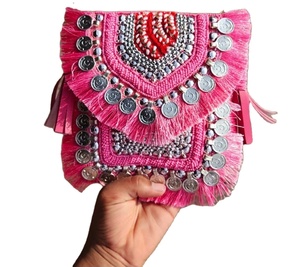 Pochette élégante carrée brodée à la main avec franges, mini sac à main, pochette pour téléphone portable, écologique, durable, capacité jusqu'à 1L - Product Image 3