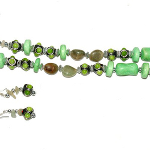 Grossiste en colliers de mode en jade vert : Collier de mode en jade vert à vendre - Product Image 1