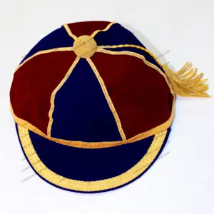 Custom Baggy Cricket Caps, Acht Panel Hoed 8 Panel Cricket, presentatie Cap Honors Caps Red & Blue Met Gold Braid En Kwastje