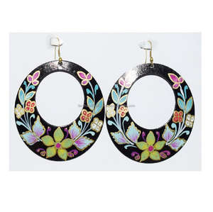 Hong Kong Antique Show bijoux pour femmes 1935 laiton bijoux décontractés Festival martelé coloré boucles d'oreilles gants pour femmes - Product Image 1