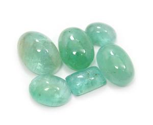 พลอยรัสเซียทรงหลังเบี้ยเรียบสีเขียวธรรมชาติ6ชิ้น - Product Image 1