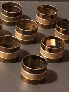 Anneaux de serviette en métal avec finition marron et or Parfait pour les mariages et la vaisselle d'hôtel Accessoire élégant - Product Image 2