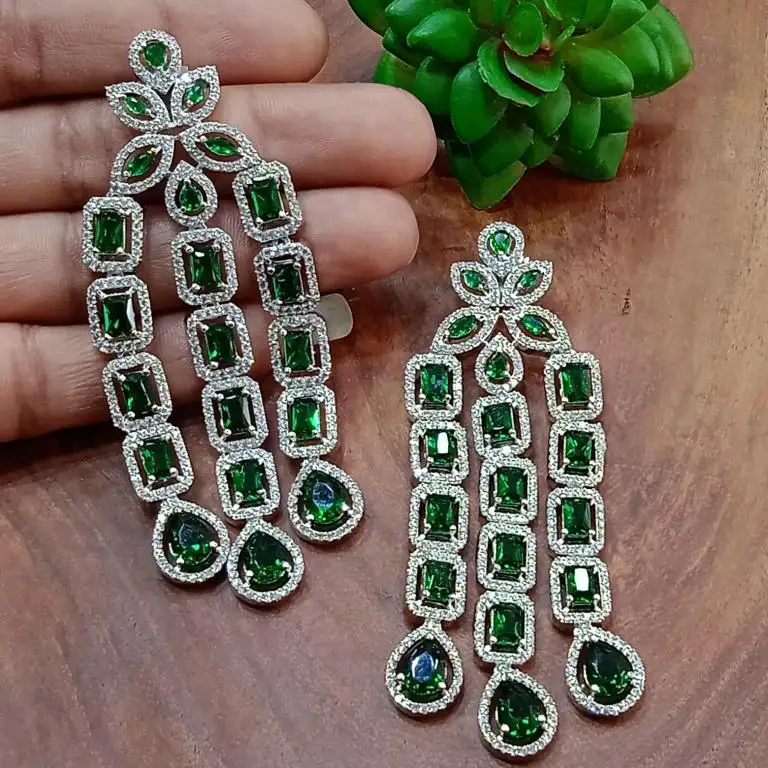 Hot Selling Zirconia Diamond Vorm Hoepel Luxe Oorbellen Voor Lady Modieuze Vrouwen Sieraden 2022