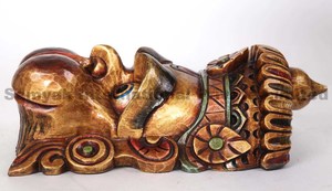 Escultura Religiosa de Madera de Lord Hanuman para Colgar en la Pared, Personalizable, Hecha en Nepal - Product Image 6