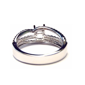 Offre spéciale bonne qualité or blanc 18k véritable diamant rond solitaire bagues de fiançailles pour femmes Hong Kong fournisseur - Product Image 2