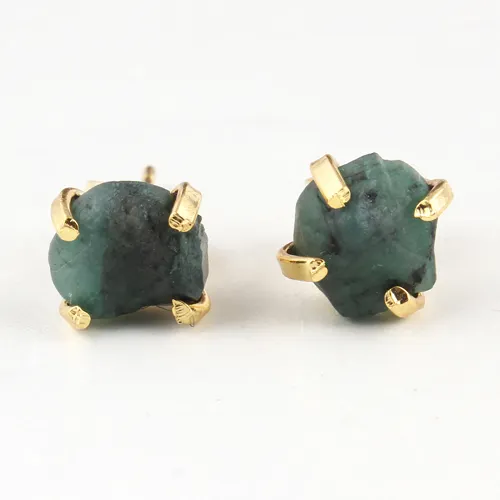 La fabbrica che vende orecchini a bottone placcati oro smeraldo grezzo naturale può birthstone prong setting push back orecchini a bottone gioielli donna