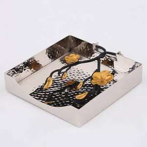 Anneaux de serviette en acier inoxydable de luxe faits à la main porte-serviettes en métal durable conception de frangipanier pour la décoration de table de mariages - Product Image 1