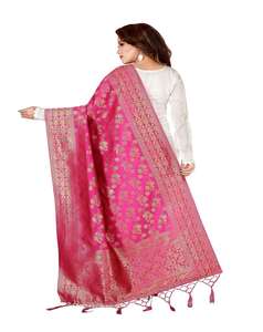 Les femmes indiennes portent des vêtements en soie Banarasi Dupatta - Product Image 3