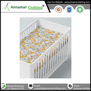 Sábana ajustable para cuna de bebé de muselina de algodón orgánico - Product Image 5