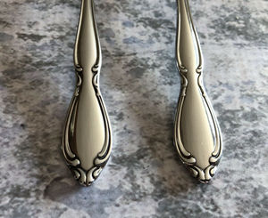 Juego de cucharas de acero inoxidable de calidad superior con acabado de espejo perfecto para restaurantes, cenas, bodas y eventos elegantes - Product Image 3