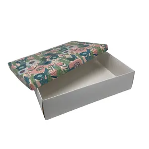 Eco 친절한 고품질 호화스러운 주문 로고 Kraft 종이 선물 Presentable 포장 장방형 모양 판지 케이크 상자