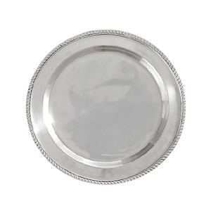 Sous-plat en acier inoxydable de qualité exclusive, design simple, couleur argent, sous-plat de chargeur, en vente - Product Image 3