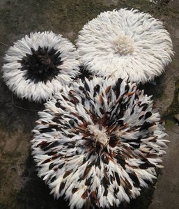 Juju hat en plumes de bordeaux coiffe murale en verre Art déco pour décoration de maison ou de bureau - Product Image 6