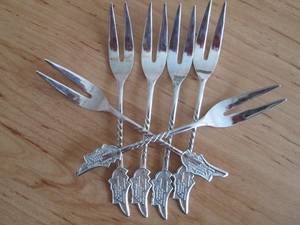 ชุดช้อนส้อมสแตนเลส 6 ชิ้น ดีไซน์หรูหรา เหมาะสำหรับร้านอาหารและอุปกรณ์บนโต๊ะอาหารงานแต่งงาน - Product Image 6