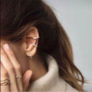Orecchini ROXI in Oro 14k e Argento Sterling S925, Design Geometrico Rotondo con Micro-incastonatura di Zirconi, Gioielli Trendy per Donne - Product Image 3