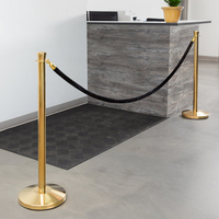 Barrière de trafic pour la construction d'aéroports Base en forme de trompette Support de séparation de ligne de poteau de queue pour la construction d'aéroports