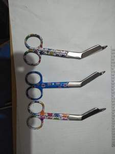 Tijeras de vendaje colores y estilos atractivos - Product Image 3