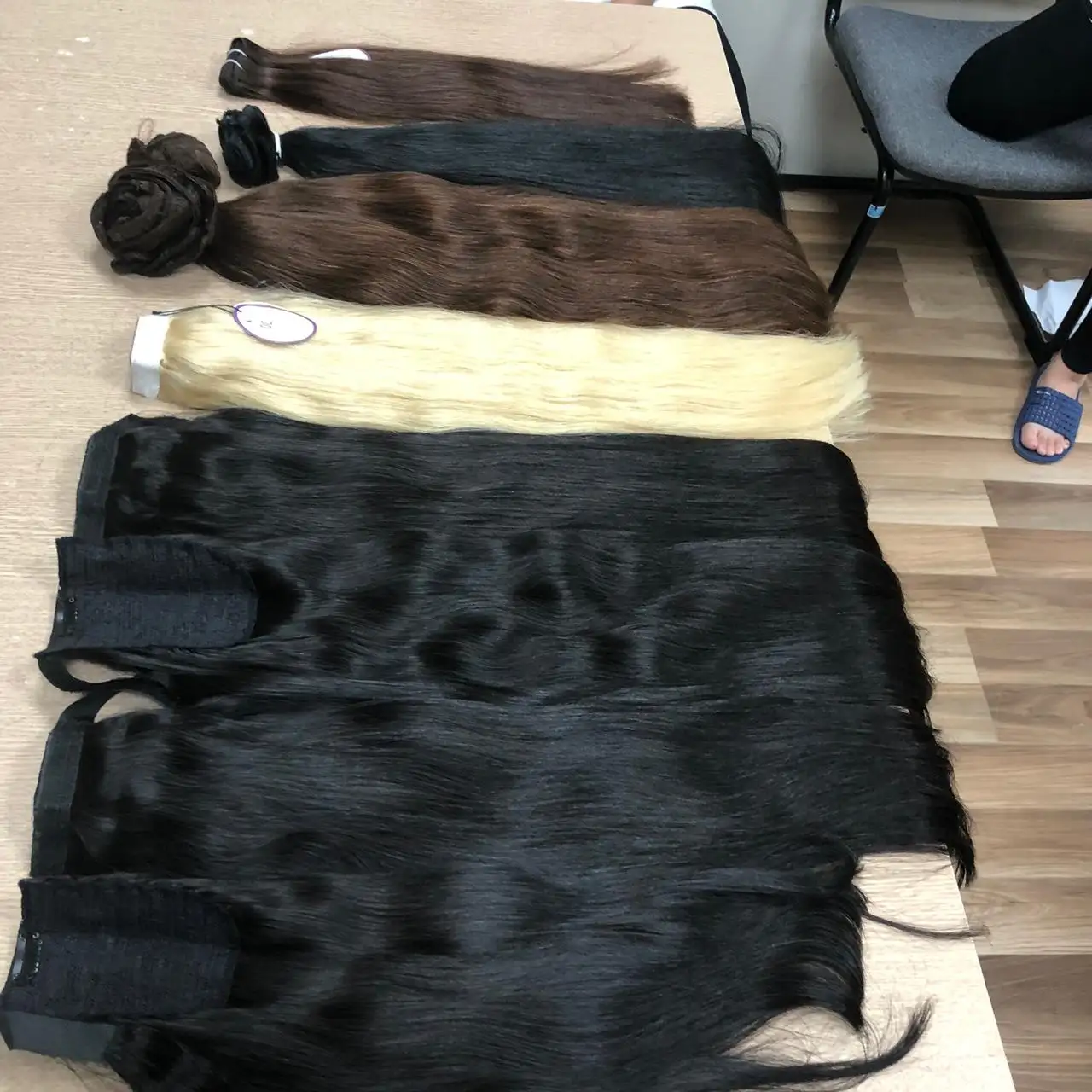 Leading Manufacturer of Clip On Hair Extensions and color straight are tangle free and have smooth hair from Vietnam