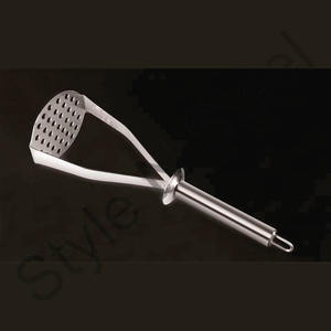 Masher multifonctionnel en acier inoxydable à usage intensif Nouveau design classique pour les pommes de terre et les légumes Pav Bhaji Matériau métallique - Product Image 1