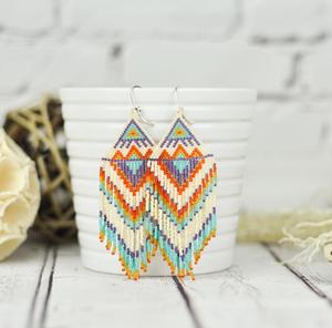   Pendientes Largos de Cuentas de Colores Hechos a Mano, Estilo Boho - Product Image 1