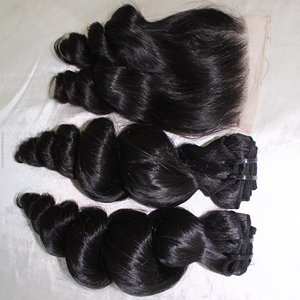 Sublimez votre look quotidien avec une demi-perruque à ondulations profondes et lâches – des ondulations douces, un port facile et un volume naturel pour des transformations rapides. - Product Image 4
