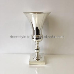 Vase de mariage en argent avec urne classique - Product Image 1