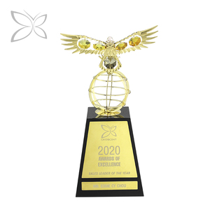 Crystocraft Cá Nhân Hóa Sang Trọng Mạ Vàng Eagle Trang Trí Với Rực Rỡ Cắt Pha Lê Giải Thưởng Trophy - Product Image 2