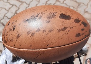 Balones de cuero de rugby vintage con logotipo personalizado para deportes de entrenamiento y exteriores hechos de goma PVC PU para promociones - Product Image 4