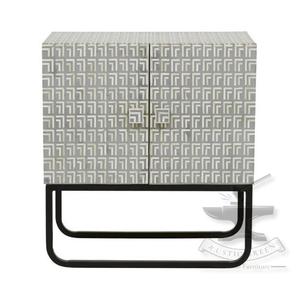 Nuevo Aparador Bone & Inlay Con Patas De Hierro - Product Image 2