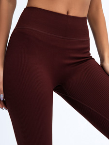 Traje de yoga para mujer, ropa de yoga de alta calidad con diseño personalizado y piezas opcionales, precio al por mayor directo de fábrica - Product Image 4
