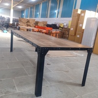 Table à manger carrée en bois de manguier massif |   Design industriel Japandi |   Table à manger pliable faite à la main avec finition antique et pieds en fer noir