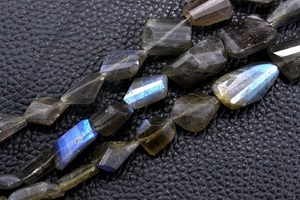 Labradorite Bleue Naturelle de Haute Qualité, Pépites à Facettes, Longue de 10 Pouces, 2020, - Product Image 2