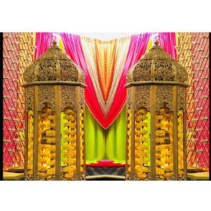 Faroles y Lámparas Marroquíes para Decoración de Escenarios, Autoportantes de Fibra de Vidrio, Tamaño y Color Personalizables - Product Image 1