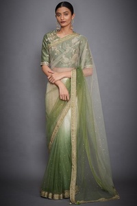 Saree de travail manuel avec perles de verre et pierre idéal pour les mariées, les invités de mariage et les soirées - Product Image 2