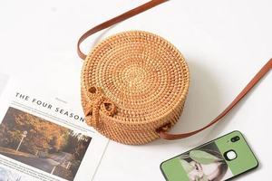 Glovimex Vente à Chaud Mini Sac Rond en Rotin de Bambou pour Femmes Mignon pour Street Walk Fabriqué au Vietnam - Product Image 5