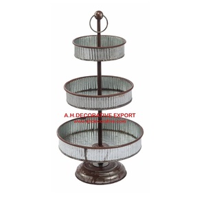 Dessus de table de haute qualité en métal décoratif d'intérieur design moderne à bas prix plateau galvanisé en métal à 3 niveaux personnalisation disponible - Product Image 1