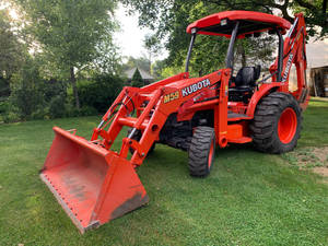 Tractor retroexcavadora Kubota M59, usado, en venta - Product Image 2