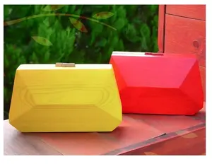 Bolso de mano de resina con estilo para mujeres y niñas, bolso de mano para bodas y fiestas a un precio asequible de LUXURY CRAFTS - Product Image 1