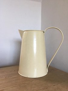 Diseño de jarra de agua de Metal de Color crema, maceta y maceta, revestimiento en polvo de alta calidad con asa, maceta para plantas, decoración del hogar, maceta - Product Image 2