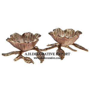 Bol à feuilles en aluminium doré Bol de service à sauce de table Restaurant & Hotels avec branche pour les fêtes Bol de service à trempette en vente - Product Image 5