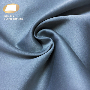 Tissu en satin polyester mat, spandex fin de luxe 40 pouces, étoffe fine pour vêtements intimes - Product Image 3