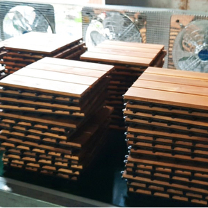 Azulejos de cubierta de madera de acacia sólida de Color personalizado marrón entrelazado de diseño moderno 300x300x24mm suelo antiarañazos a prueba de agua para - Product Image 2