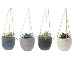 Pot de fleurs suspendu en métal élégant et classique avec système d'auto-arrosage et trou de drainage, écologique pour une utilisation en intérieur/extérieur - Product Image 2